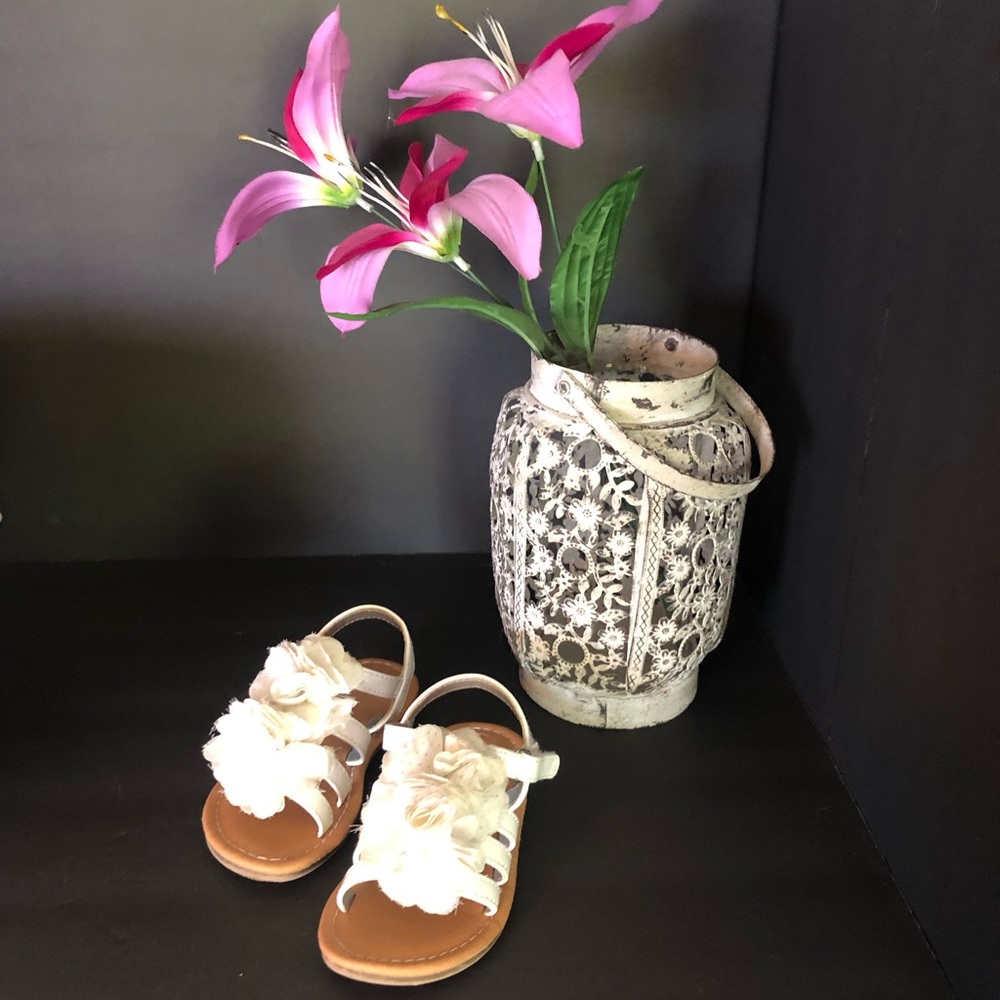 Girls Dressy Sandals - Size 6